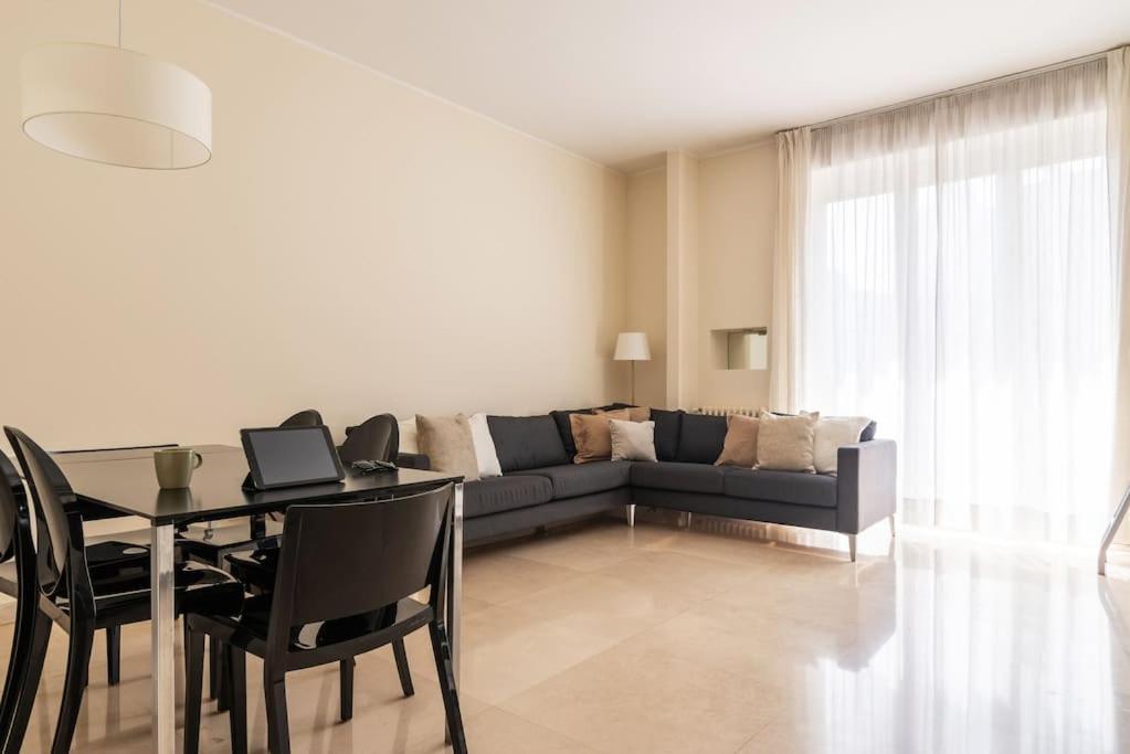 Appartement Pirelli - Flexyrent Wifi - A.C. à Milan Extérieur photo
