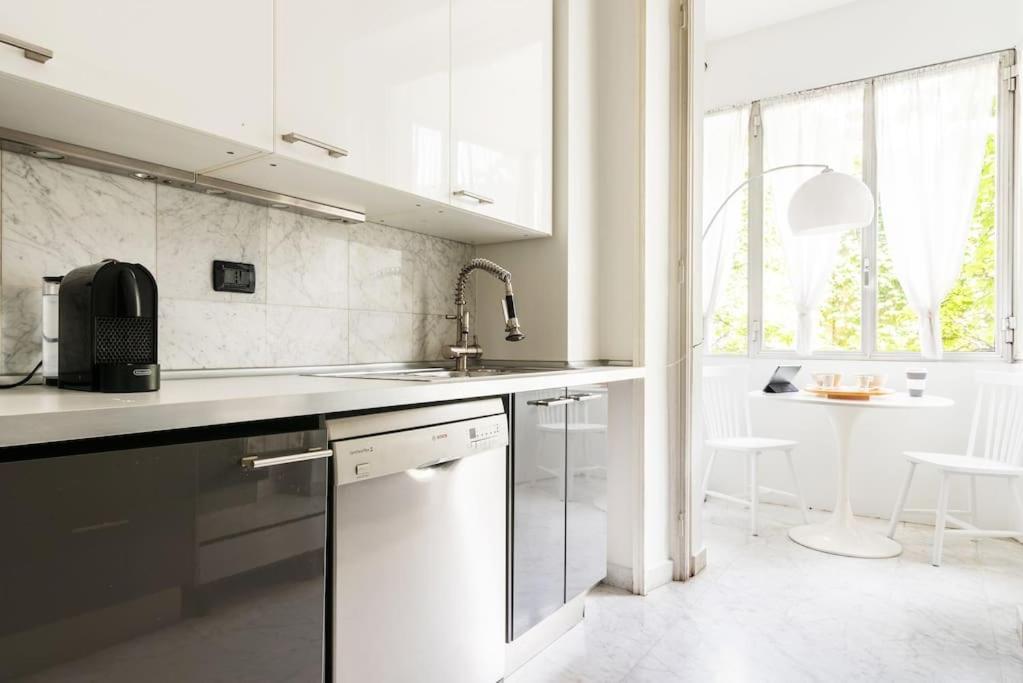Appartement Pirelli - Flexyrent Wifi - A.C. à Milan Extérieur photo